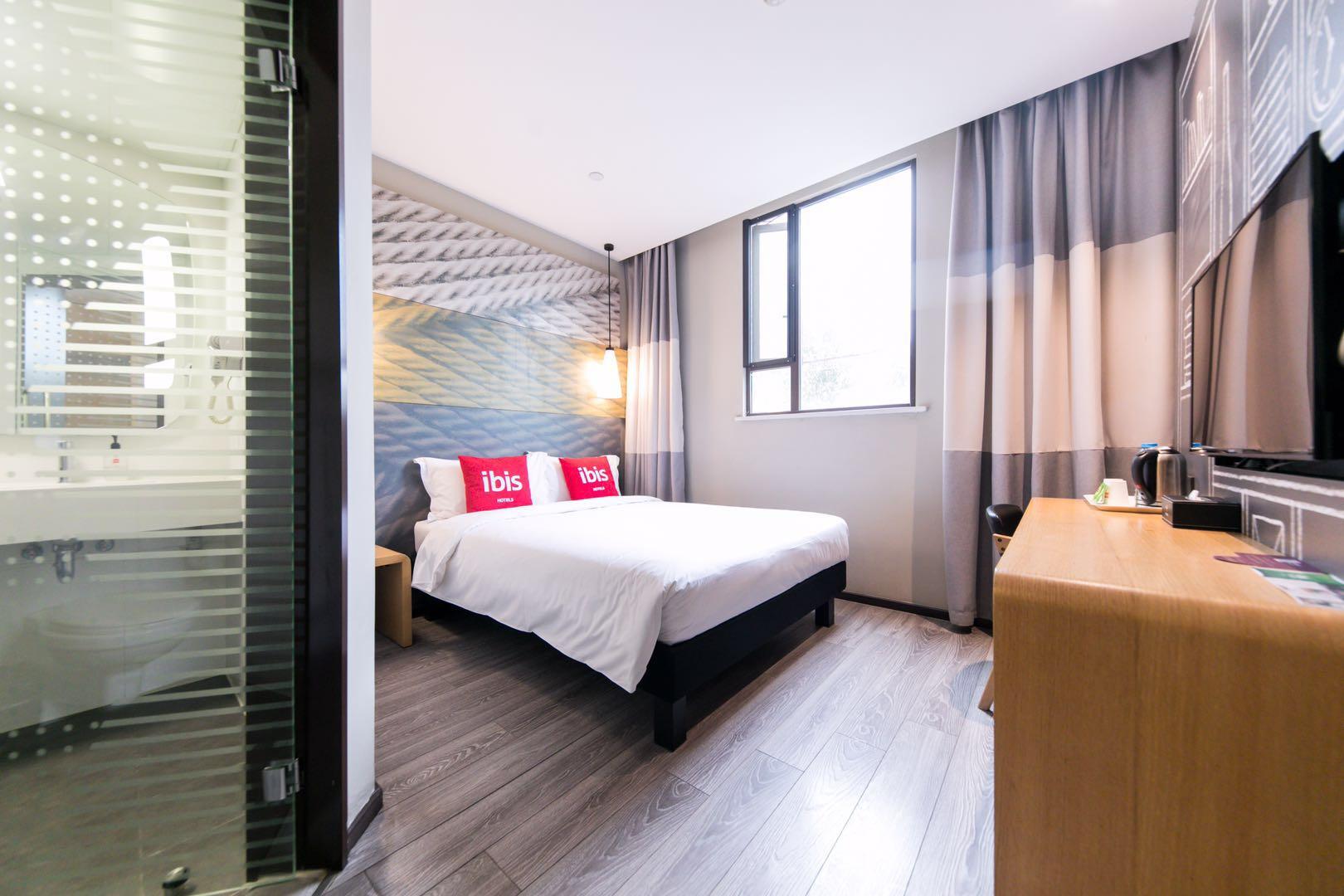 Ibis Shanghai Gubei Exterior photo